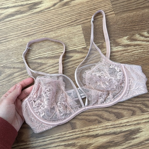 3 Bra Bundle all 32 C - Soma, Victorias Secret & True Co - Picture 6 of 7